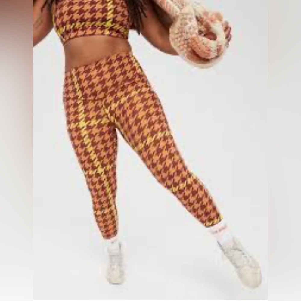 🤎🧡Aerie Brown and orange Houndstooth Leggings